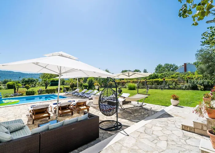 Holiday home Stunning In With Sauna Gruda