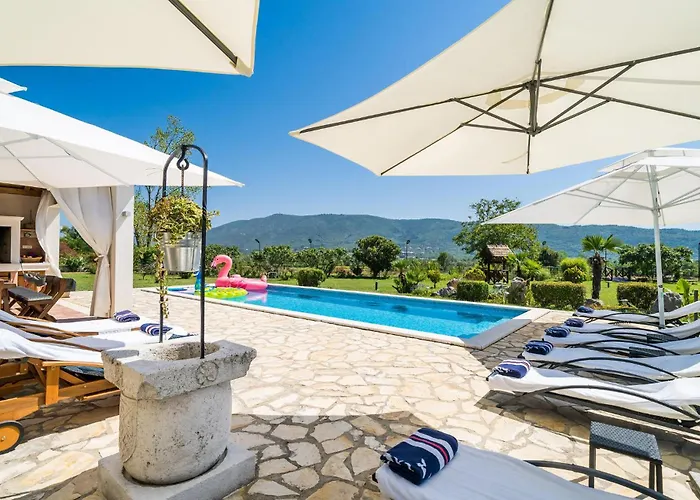 Holiday home Stunning In With Sauna Gruda