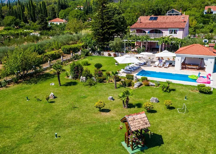 Stunning In With Sauna Holiday home *